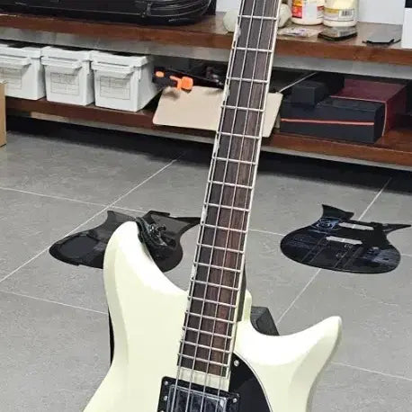 [BUNJANG] Gretsch Electromatic CVT Bass Double Cut Vintage White / Gretsch Electromatic CVT bass double cut vintage white