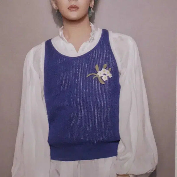 [BUNJANG] AGON LAB Flower Knit Sleeve / 에곤랩 플라워 니트 슬리브