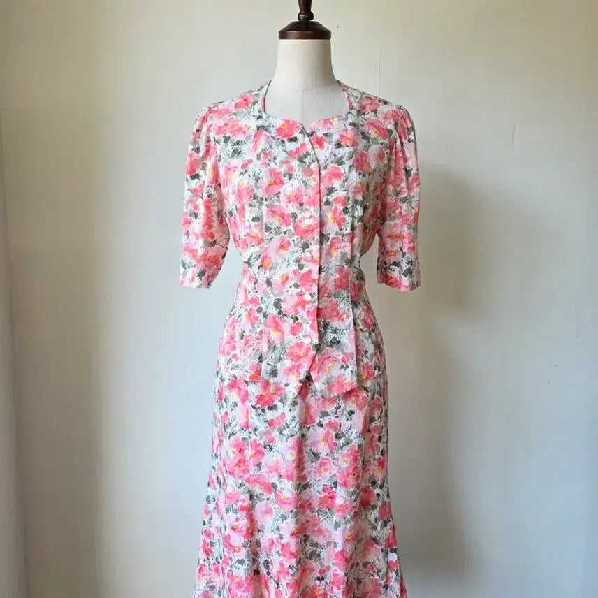 [BUNJANG] Flower Jacquard Setup Blouse Skirt Set / 세일)플라워 자가드 셋업 블라우스 스커트 셋업