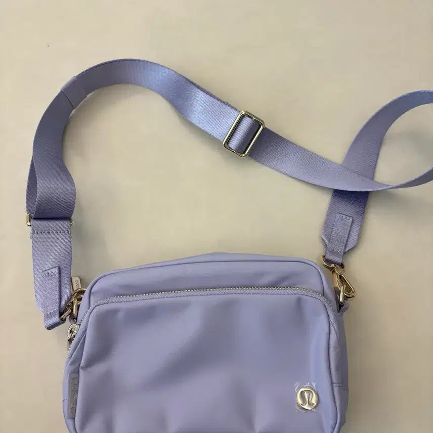 [BUNJANG] Lululemon Mini Crossbody Bag / [새상품] 룰루레몬 미니 크로스백 가방
