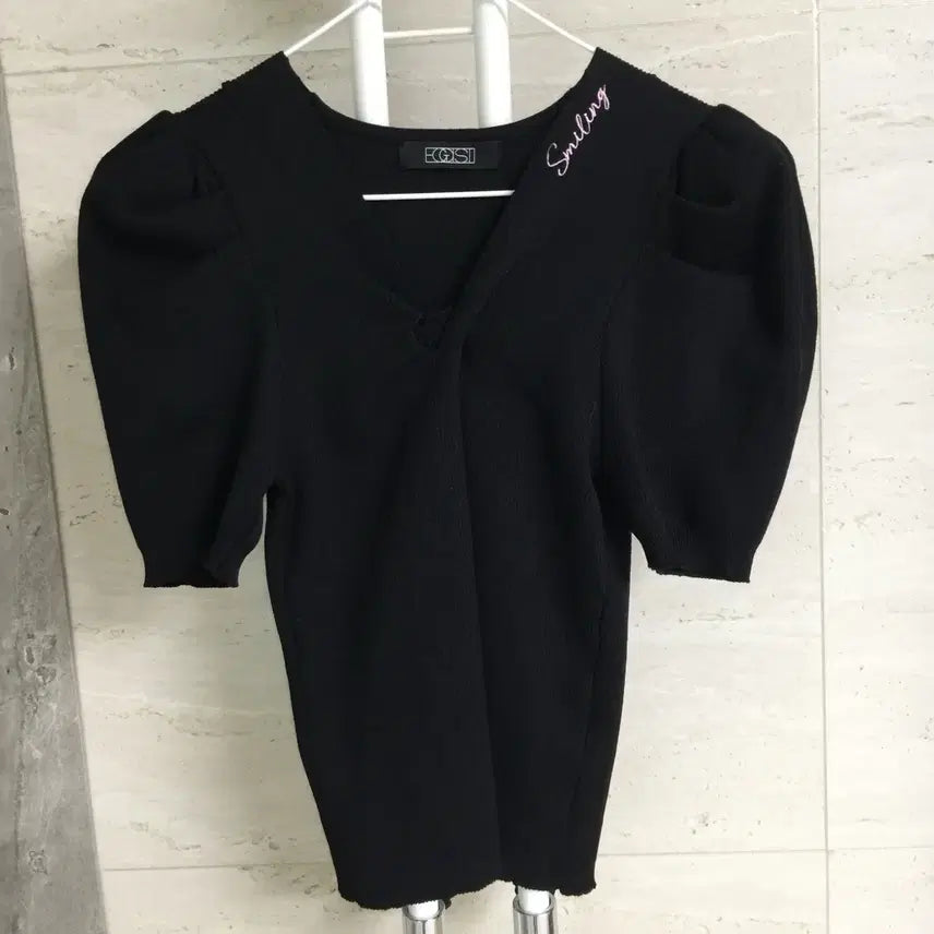 [BUNJANG] Egoist 23 Smile Embroidery Puff Ribbed Knit / 에고이스트 23 스마일 자수 퍼프 골지 니트 free