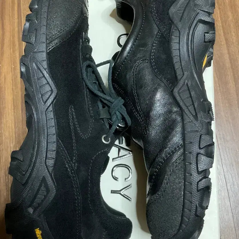 [BUNJANG] Our Legacy Camion Stealth Black / 아워레가시 가베 스텔스 블랙 40