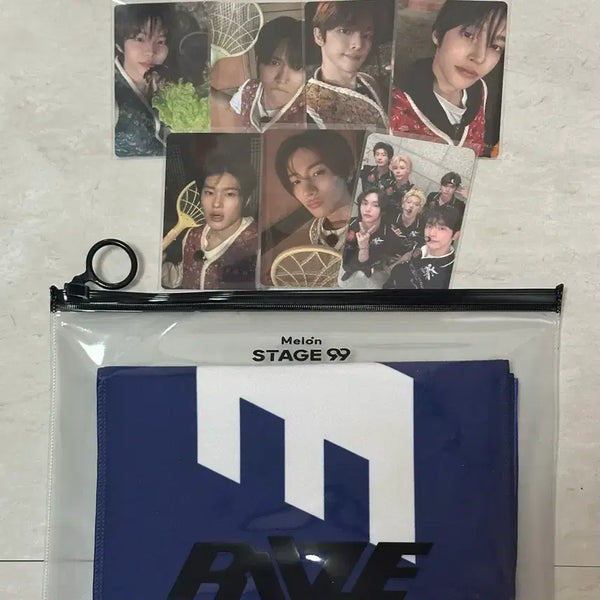 [BUNJANG] RIIZE Melon Stage 99 Slogan + Photocard Bundle Set / 라이즈 멜론 스테이지99 슬로건+포카 일괄판매
