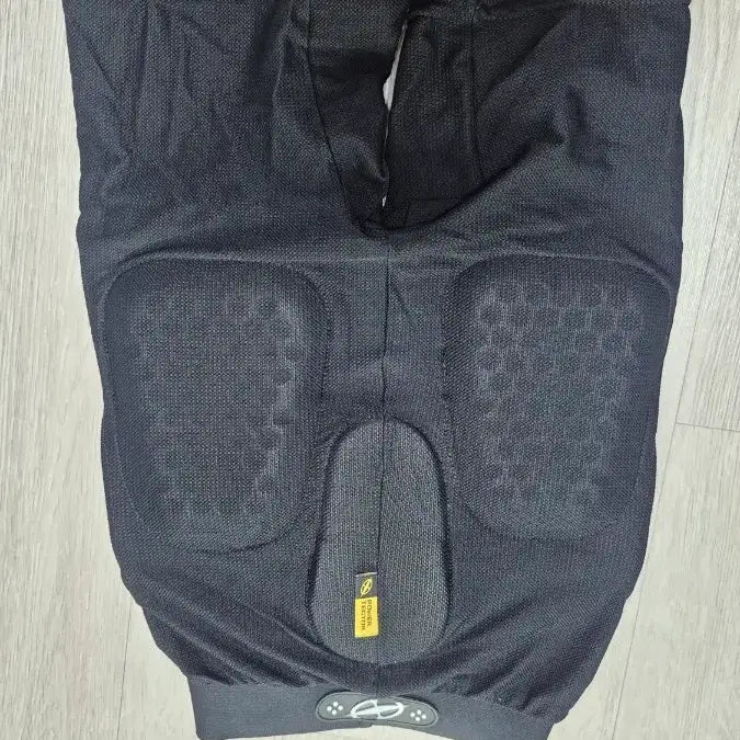 [BUNJANG] Protector Padded Cycling Shorts M Size / 파워 프로텍터 보호대 반바지 M 새거 팝니다
