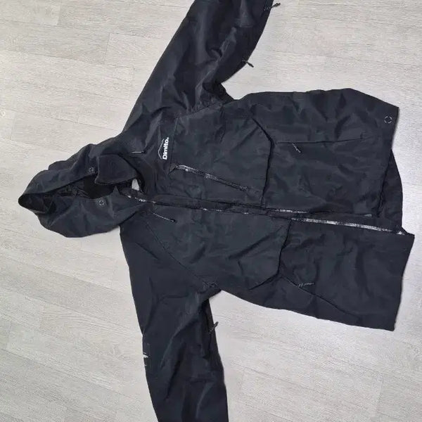 [BUNJANG] Dimito Top (Size S) & Burton Bottoms (Size M) Snowboard Set / 스노우보드복 Dimito 상의 S 사이즈/ Burton 하의 M 사이즈 팝니다