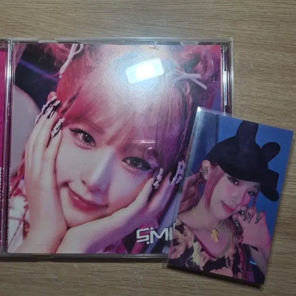 [BUNJANG] Choi Yena Smiley Japan Version Photocard / 최예나 스마일리 일본버전 판매