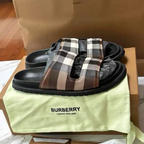 [BUNJANG] Burberry London Check Slides Size 42 / 버버리 체크 슬라이드 42사이즈
