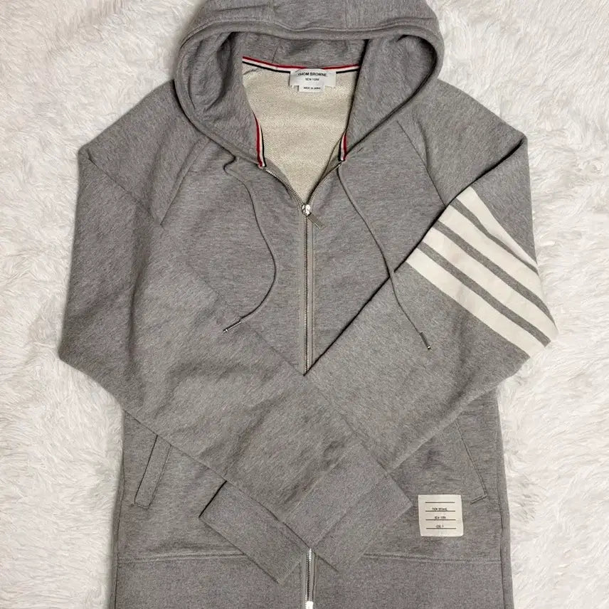 [BUNJANG] Thom Browne Diagonal Stripe Sleeve Embroidered Hoodie Zip-Up (Size 7) / 톰브라운 사선 완장 자수 후드집업 (7size)