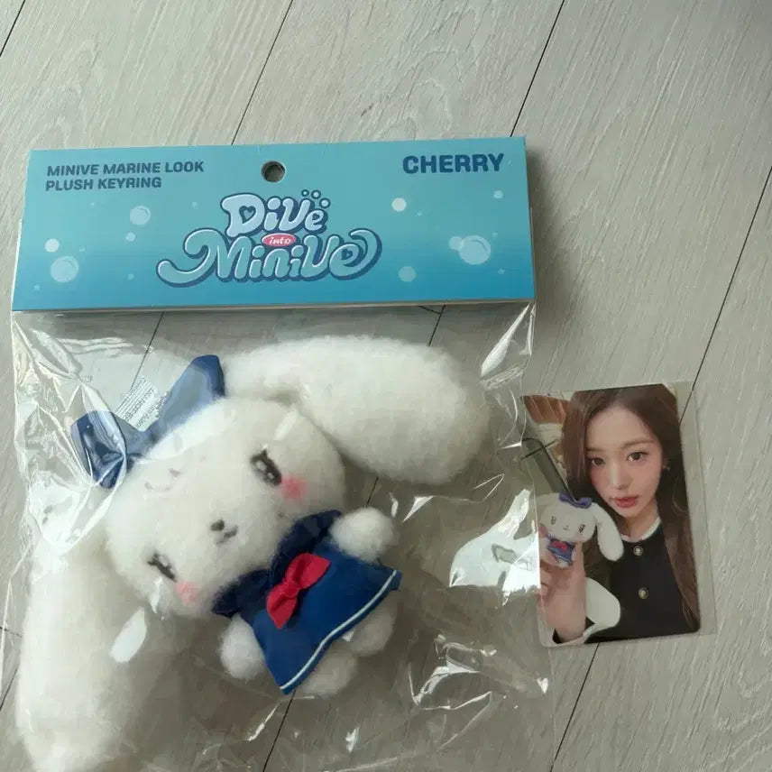 [BUNJANG] IVE Mini Brr Cherry Keychain Wonyoung Photocard Set / 아이브 팝업 체리 키링 원영 포카