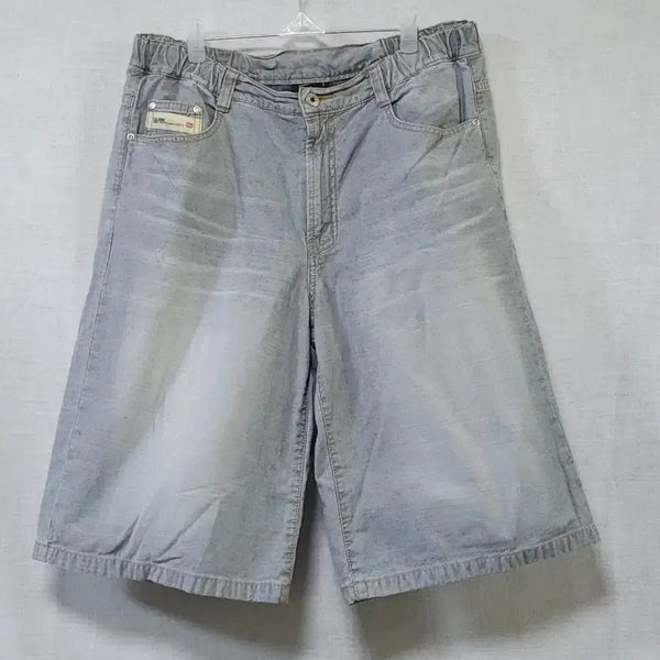 [BUNJANG] Quiksilver Vintage Y2K Ice Washed Wide Bermuda Denim Shorts / 빈티지 퀵실버 정품 Y2K 아이스워싱 와이드 버뮤다 데님 청바지 진 반바지 바지 30 31