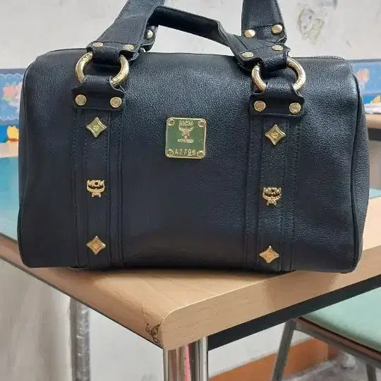 [BUNJANG] MCM Genuine Leather Boston Tote Bag / MCM 정품 소가죽 보스톤 토트백