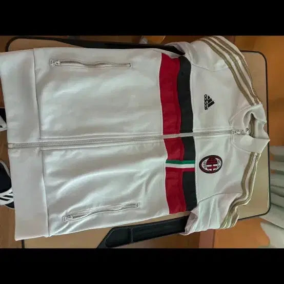 [BUNJANG] Adidas AC Milan Jersey / 아디다스 ac밀란 져지 사이즈가 안맞아서 판매합니다