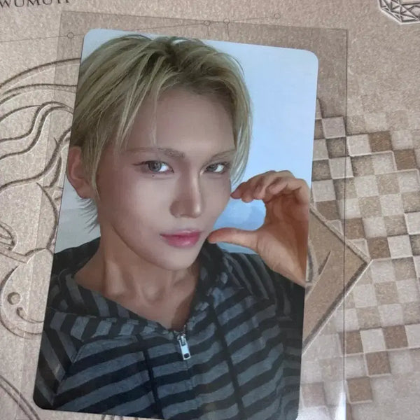[BUNJANG] XLOV Tokyo Concert Random Photocard Hyun / 엑스러브 XLOV 도쿄콘서트 랜덤포카 현