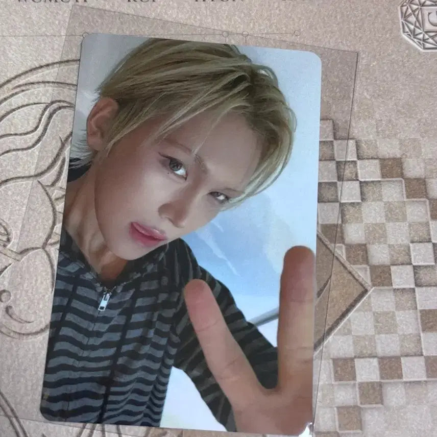 [BUNJANG] XLOV Tokyo Concert Random Photocard Hyun / 엑스러브 XLOV 도쿄콘서트 랜덤포카 현