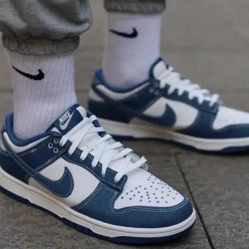 [BUNJANG] Nike Dunk Low Retro SE Sneakers / 나이키 덩크 로우 레트로 SE 스니커즈 260