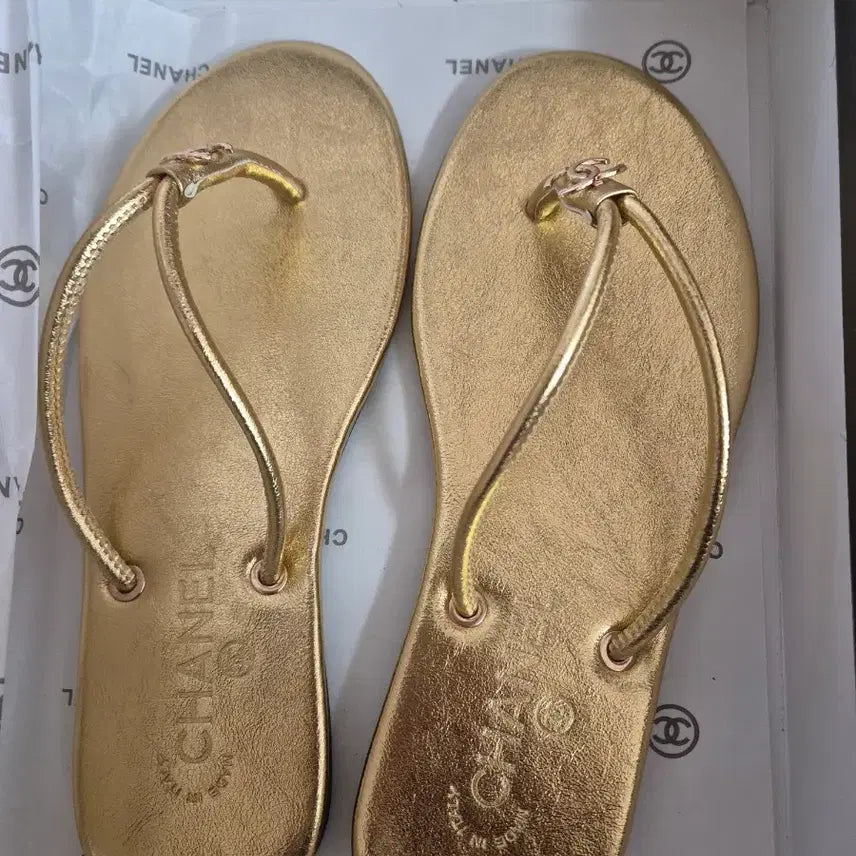 [BUNJANG] Chanel Gold Sandals Size 36 / 샤넬쪼리 골드