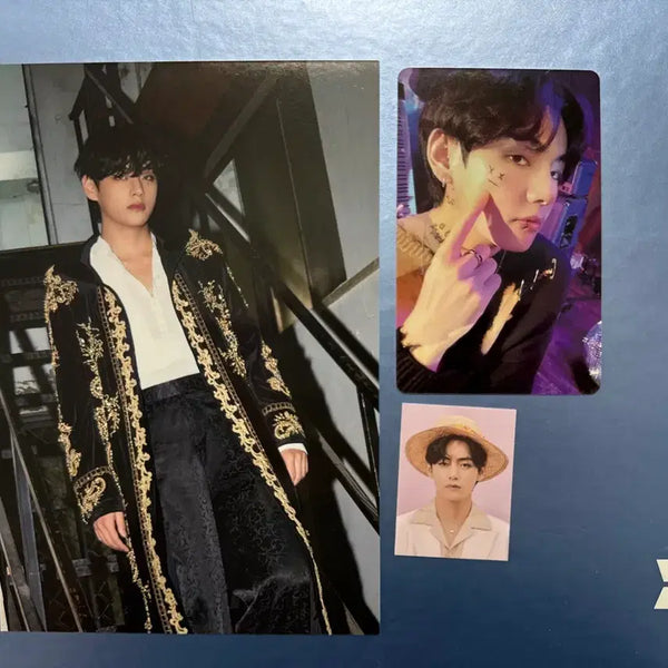 [BUNJANG] BTS V Taehyung 2022 Season's Greetings Photocard, Postcard, ID Photo Set / bts 방탄 2022 시즌그리팅 뷔 v 태형