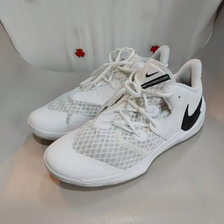 [BUNJANG] Nike Zoom Hypercourt White Basketball Shoes / 나이키 줌 하이퍼코트 흰색 농구화   280