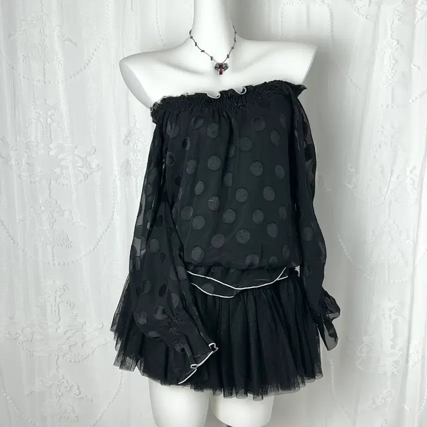 [BUNJANG] See-through Dot Chiffon Off-the-Shoulder Top / 시스루 도트 쉬폰 오프숄더 탑