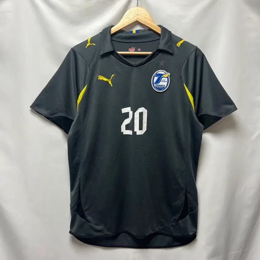 [BUNJANG] Puma Oita Trinita 2011 Away Jersey #20 - XL / [정품/XL] J리그 푸마 오이타 트리니타 2011 어웨이 20번 유니폼