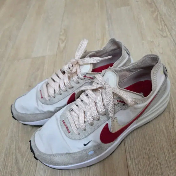 [BUNJANG] Nike Waffle One SE "Double Swoosh / Sail Gym Red" Women's / [230] 나이키 와플 원 SE 세일 짐레드