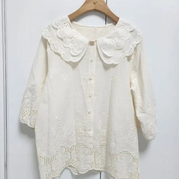 [BUNJANG] Lace Kara Punching Blouse / 레이스카라 펀칭 블라우스