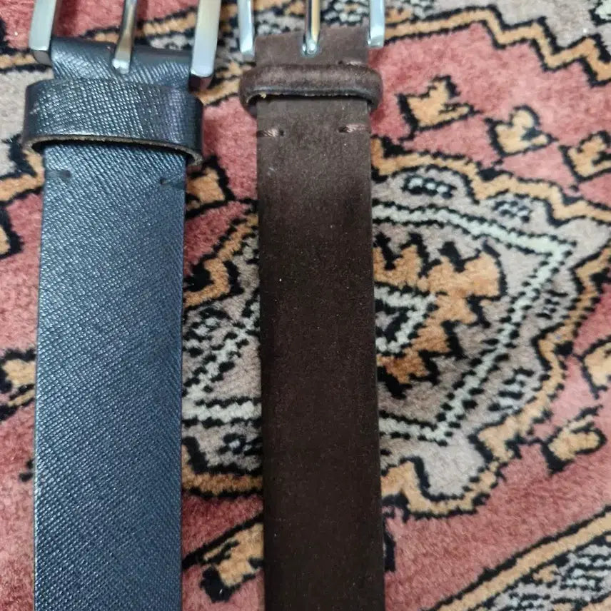 [BUNJANG] Uniqlo Italian Leather Belt Bundle / 유니클로 이탈리아 가죽 벨트 2개 18,000원