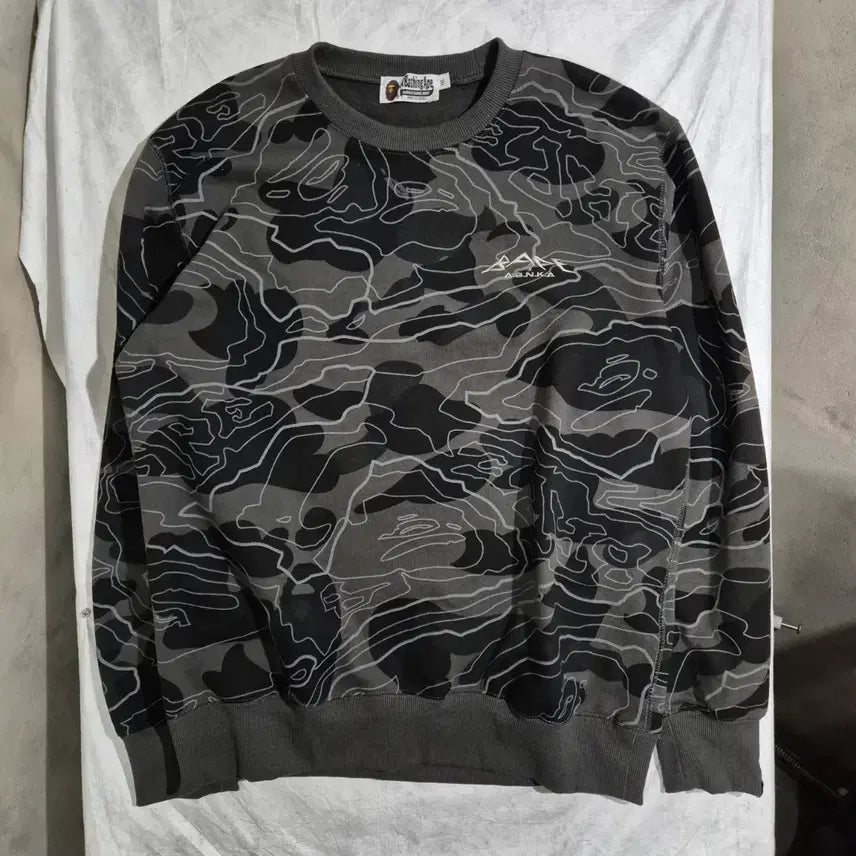 [BUNJANG] BAPE Camo Sweatshirt 2XL / 베이프 카모 맨투맨 2XL