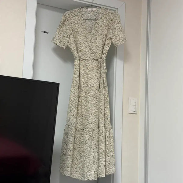 [BUNJANG] Floral Waist Tie Dress - Ivory / 설명필독) 꽃무늬 허리끈 원피스 아이보리 의류재고 재고처리 의류처분 땡처리 옷장정리