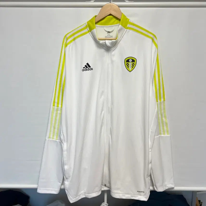 [BUNJANG] Adidas Leeds United Three Stripes White Track Top Jacket 2XL / [정품/2XL] 새상품 아디다스 리즈 유나이티드 삼선 화이트 트랙탑 져지 자켓
