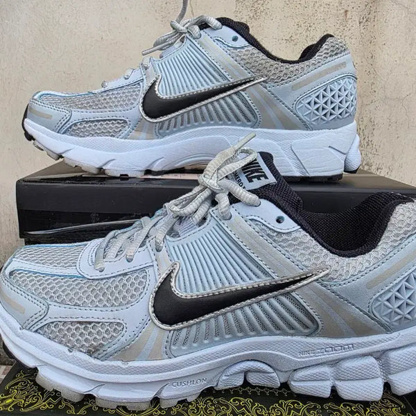 [BUNJANG] Nike Zoom Vomero 5 Blue Tint Platinum Tint / 나이키 줌 보메로 5 블루 틴트 플래티넘 틴트 240