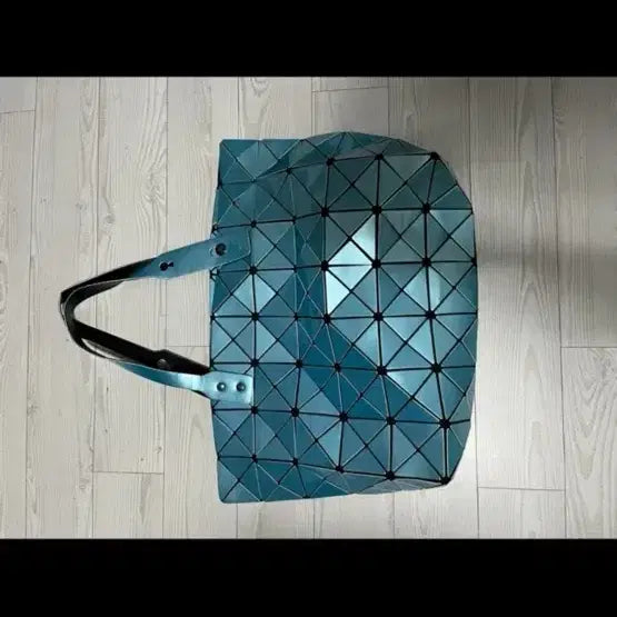 [BUNJANG] Bao Bao Issey Miyake Lucent Tote Bag Blue / 바오바오 토드백 블루