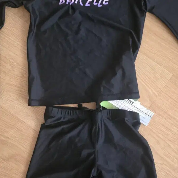 [BUNJANG] Basic Elle Kids Rash Guard / 베이직엘르 아동 래쉬가드