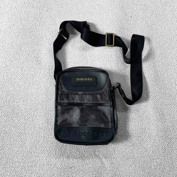 [BUNJANG] Diesel Y2K Spell Logo Crossbody Bag / 디젤 Diesel y2k 스펠 로고 크로스백