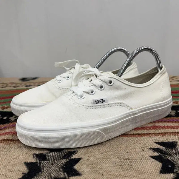 [BUNJANG] Vans Authentic True White Sneakers 235 / 반스 어센틱 트루 화이트 스니커즈 235 X02747