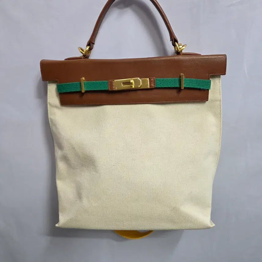 [BUNJANG] UNDER82 Canvas Brown Gold-tone Shoulder Bag / UNDER82 언더82 캔버스 브라운 금장 숄더백
