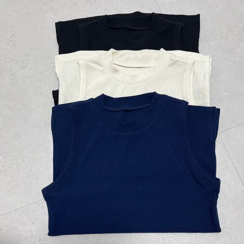 [BUNJANG] 3-Pack Sleeveless Knit Top / 새상품 여름 나시 니트 시원한소재 3개
