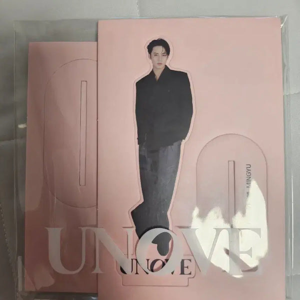 [BUNJANG] SEVENTEEN Mingyu ANOV Standee Sealed / 어노브 세븐틴 민규 스탠드 미개봉 양도해요