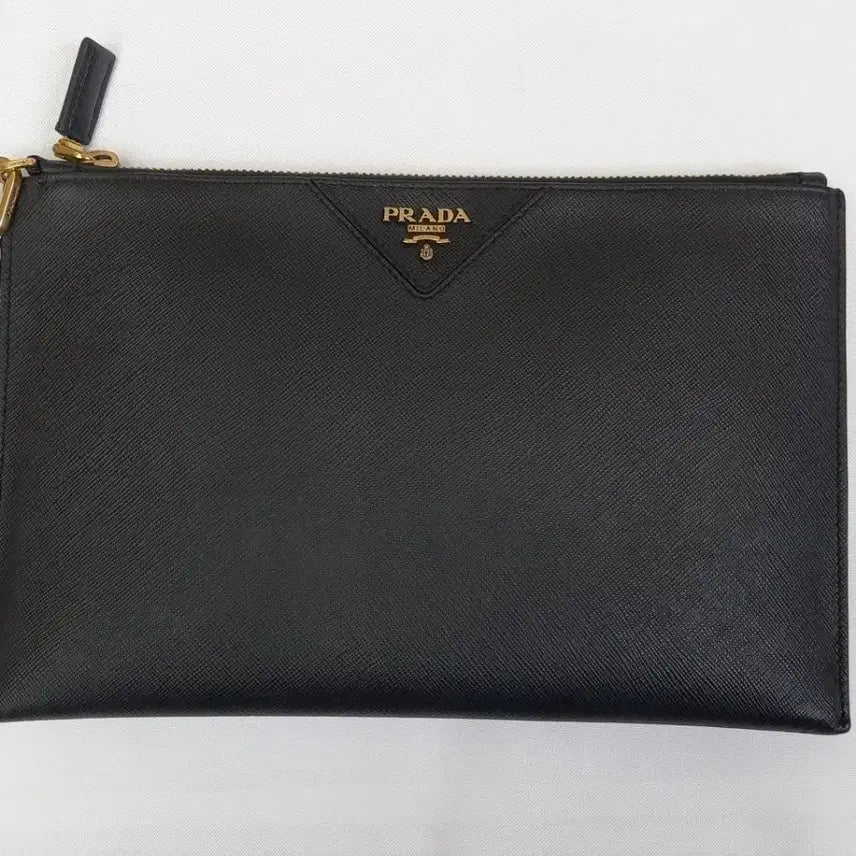 [BUNJANG] Prada Leather Clutch "2NH05V" / 프라다 레더 클러치 "2NH05V"