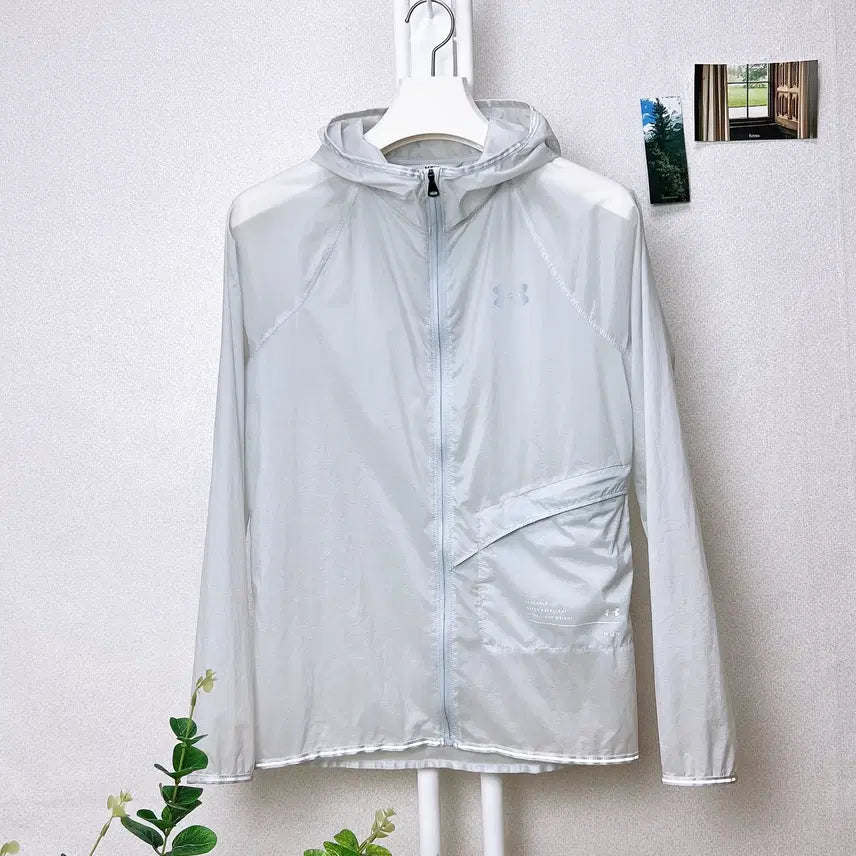[BUNJANG] Under Armour Men's Lightweight Running Windbreaker / 언더아머 러닝 남성 경량바람막이