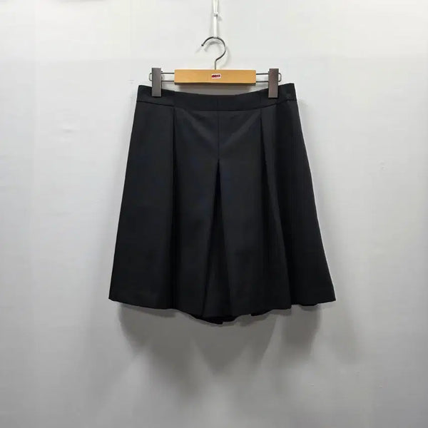 [BUNJANG] TIME 21ss Wide Pleated Culottes / 0815 [타임]TIME 21ss 한섬 와이드 플리츠 숏 팬츠(치마바지)