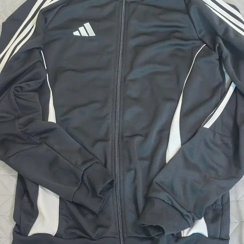 [BUNJANG] Adidas Track Top / *급처* 아디다스 트랙탑