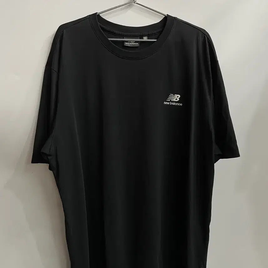 [BUNJANG] New Balance Small Logo Oversized Short Sleeve T-Shirt Black XXL / [110/XXL] 뉴발란스 New Balance 스몰로고 오버핏 반팔 티셔츠 블랙 1.5