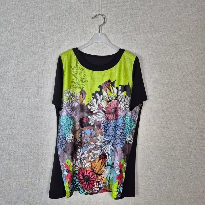 [BUNJANG] Green Floral Pattern Short Sleeve T-Shirt XL / (#66,77/XL)연두 플라워 패턴 반팔