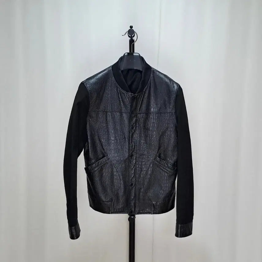 [BUNJANG] Guess Crocodile Pattern Leather Jacket / (무료배송) 게스 크로커다일 패턴 가죽자켓 95-100 955