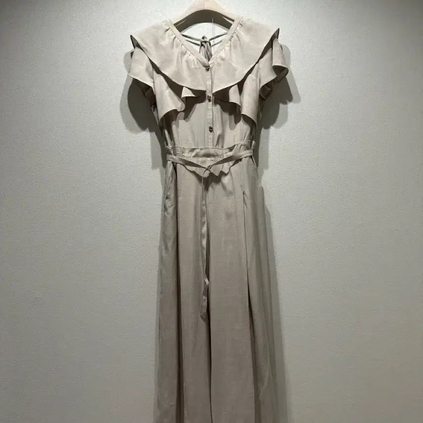[BUNJANG] DUEL22 Ruffle Belted Jumpsuit / 듀엘22 러플 벨티드 점프수트