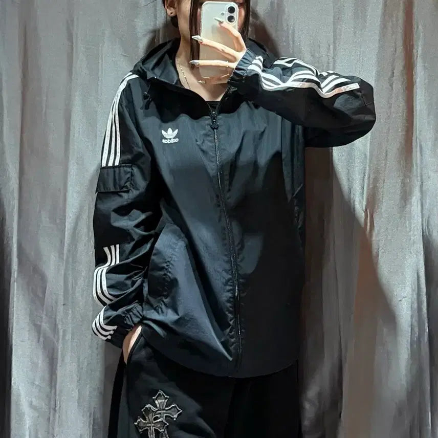[BUNJANG] Adidas Firebird Black Hooded Windbreaker Jacket Size S / S 아디다스 파이어버드 블랙 후드 바람막이