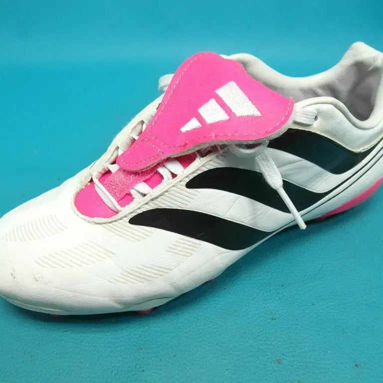 [BUNJANG] Adidas Predator Football Boots / 240/r2-781/아디다스 프레데터 축구화/구제특별시