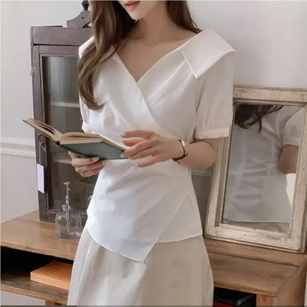 [BUNJANG] Dalli Hotel Self-Produced Short Sleeve Blond Collar V-Neck Wrap Shirring Blouse / 새상품 달리호텔 자체제작 반팔 블론드 카라 브이넥 랩 셔링 블라우스