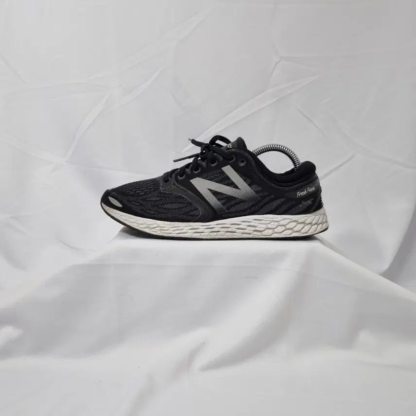 [BUNJANG] New Balance 270 Jenté v3 Sneakers Running Shoes Vintage / 빈티지하서 270 뉴발란스 잔테 v3 스니커즈 러닝화